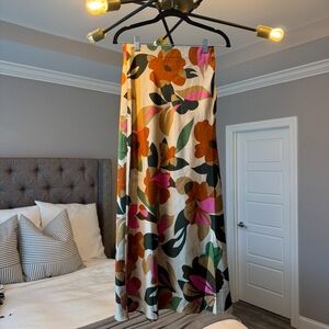 Floral satin Midi Skirt